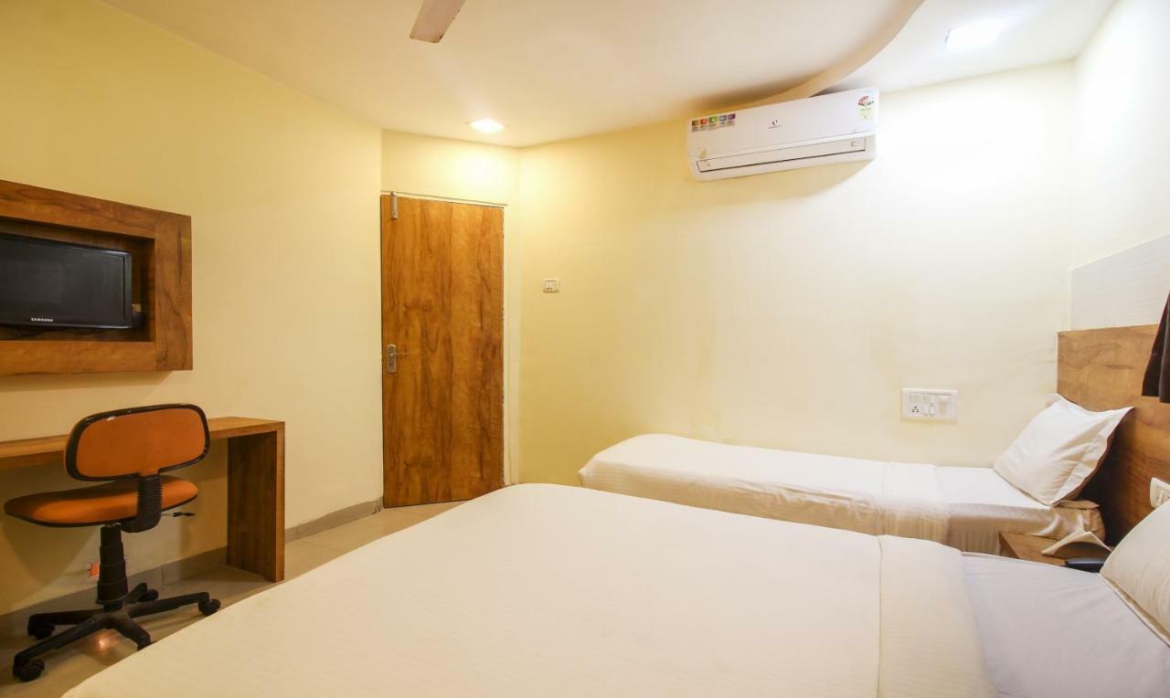 Tiba Hotel Mumbai Kültér fotó