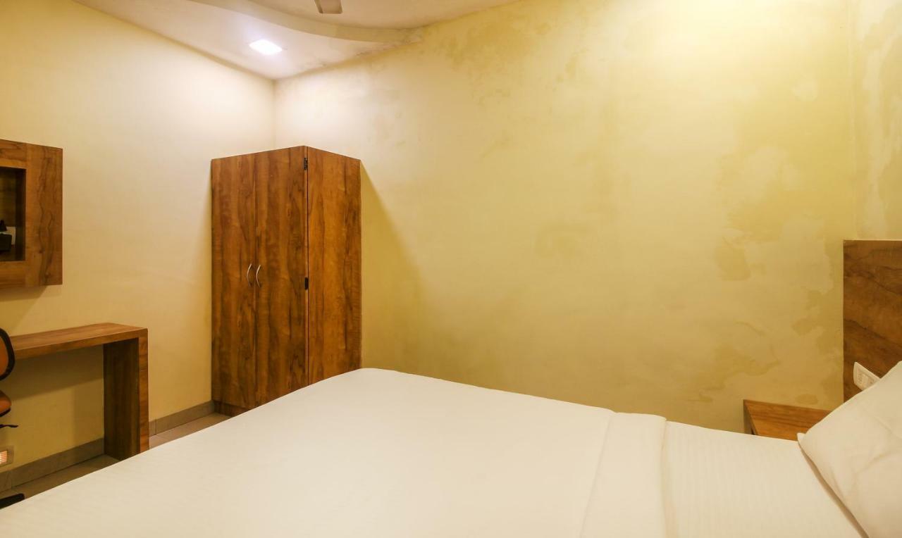 Tiba Hotel Mumbai Kültér fotó