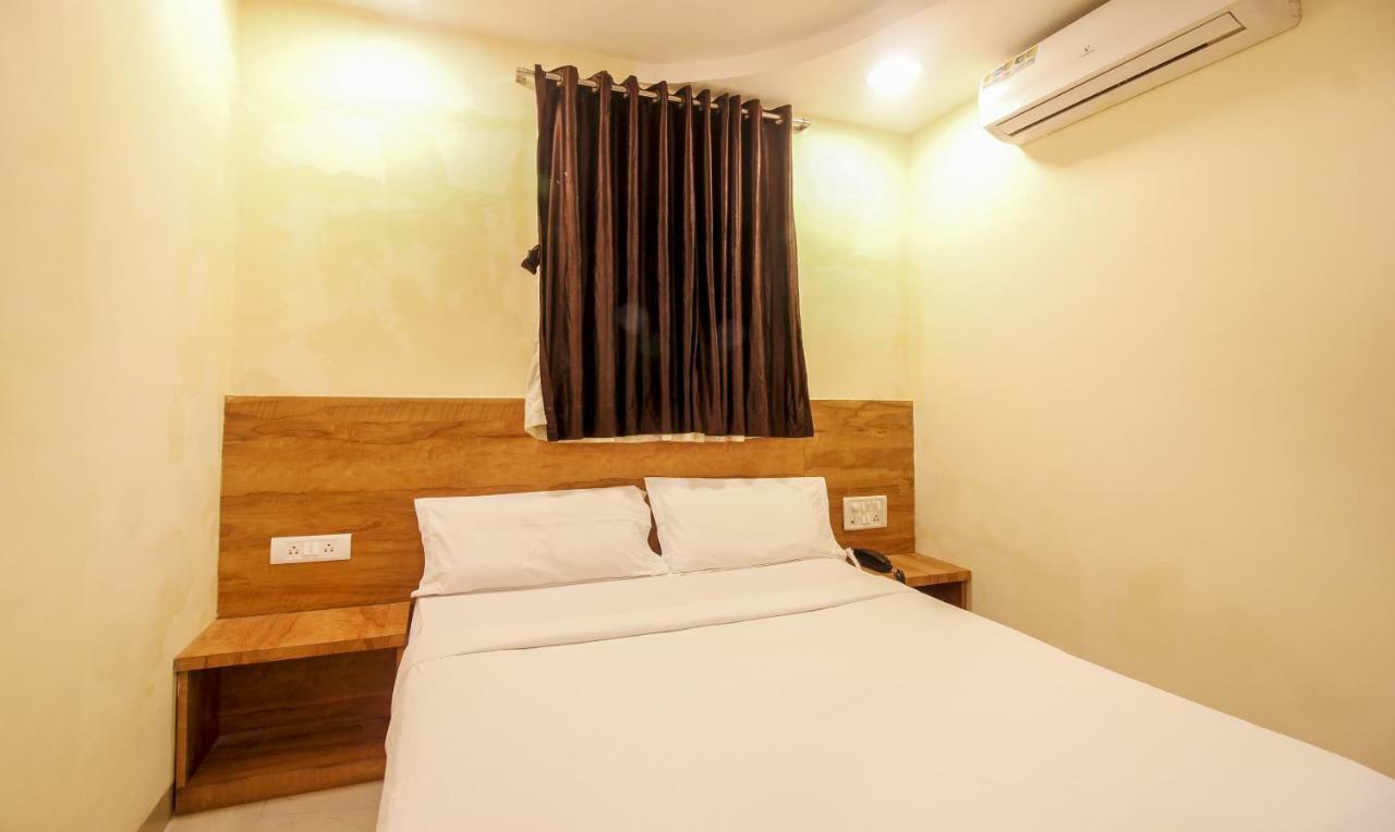 Tiba Hotel Mumbai Kültér fotó