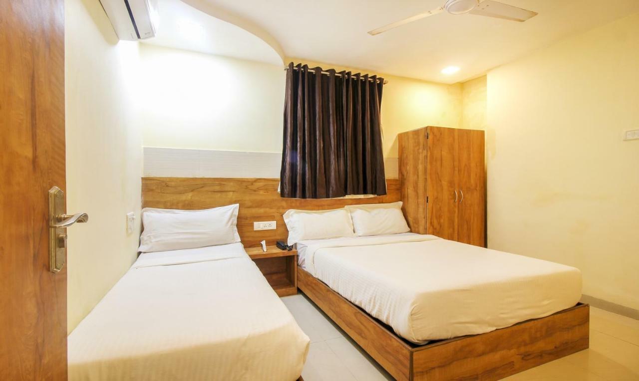 Tiba Hotel Mumbai Kültér fotó